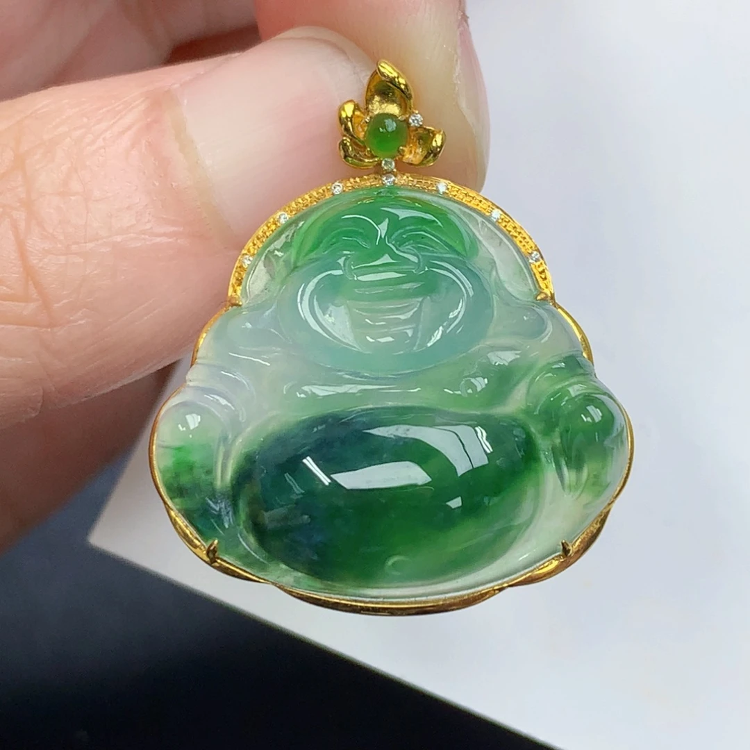 颈饰18K金镶嵌翡翠