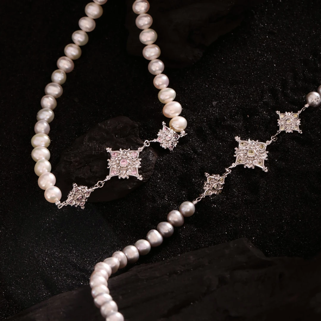 链子925银 N18296 粉锆十字花朵白珠项链