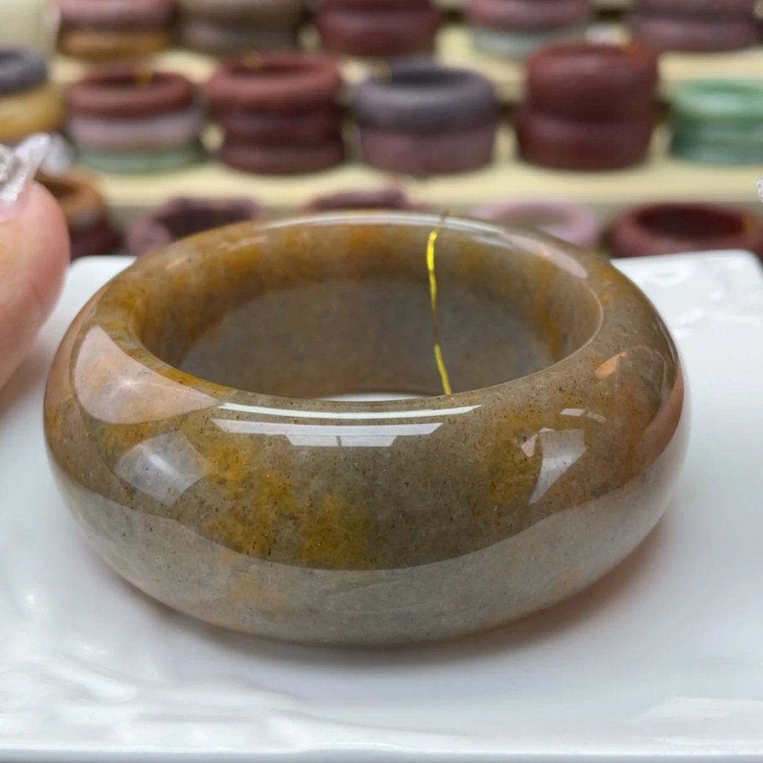 【闪购商品】石英质玉手镯未镶嵌鱼*瑜