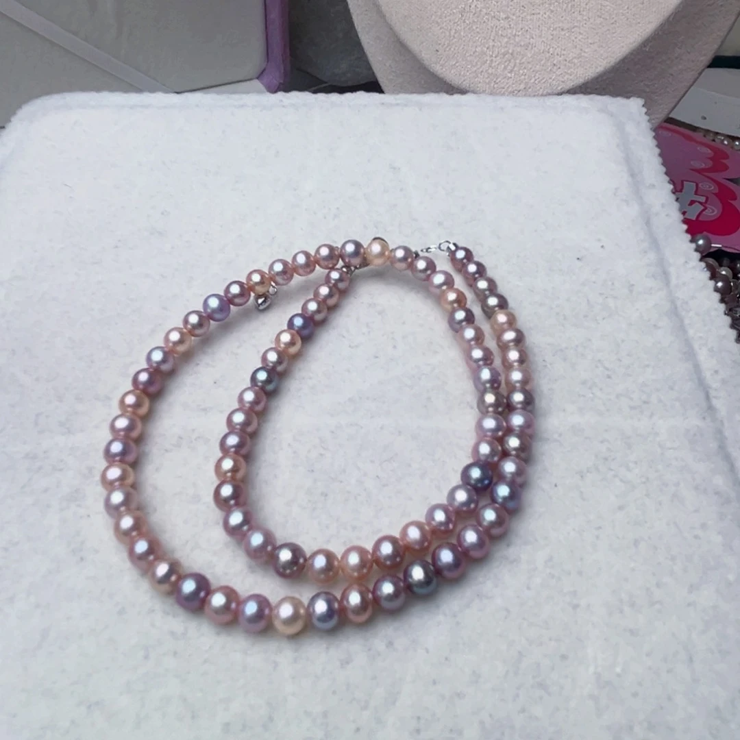 淡水珍珠颈饰未镶嵌M****。