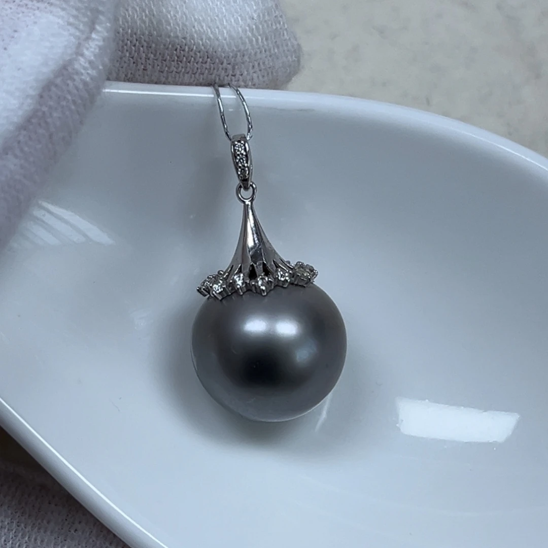 18K金镶嵌海水珍珠吊坠(不含链)13mm