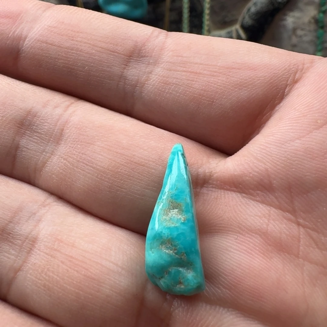 未镶嵌绿松石珠宝奇石