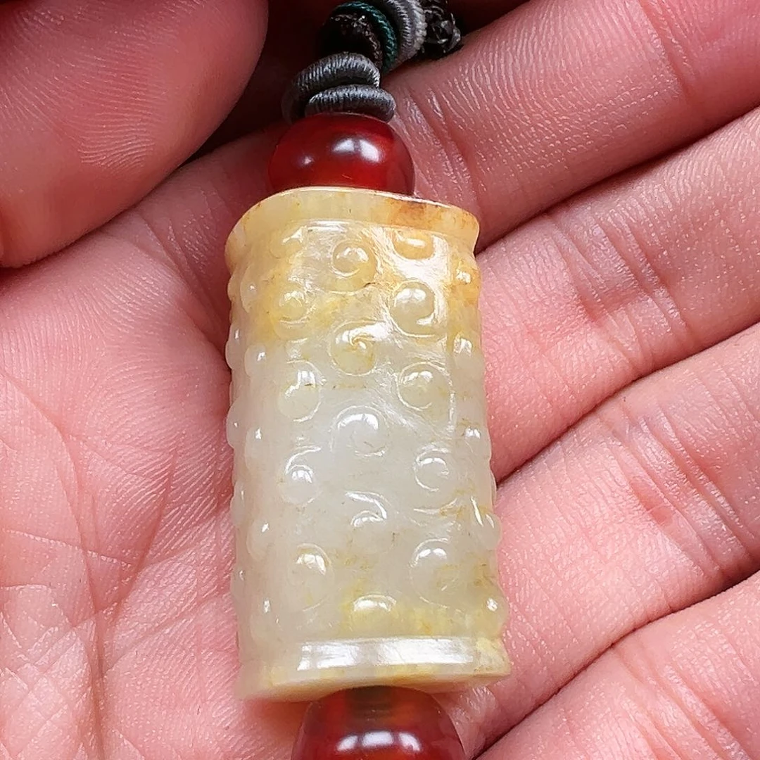 和田玉颈饰未镶嵌大**利