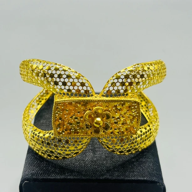 A播 22.74g足金999手镯d