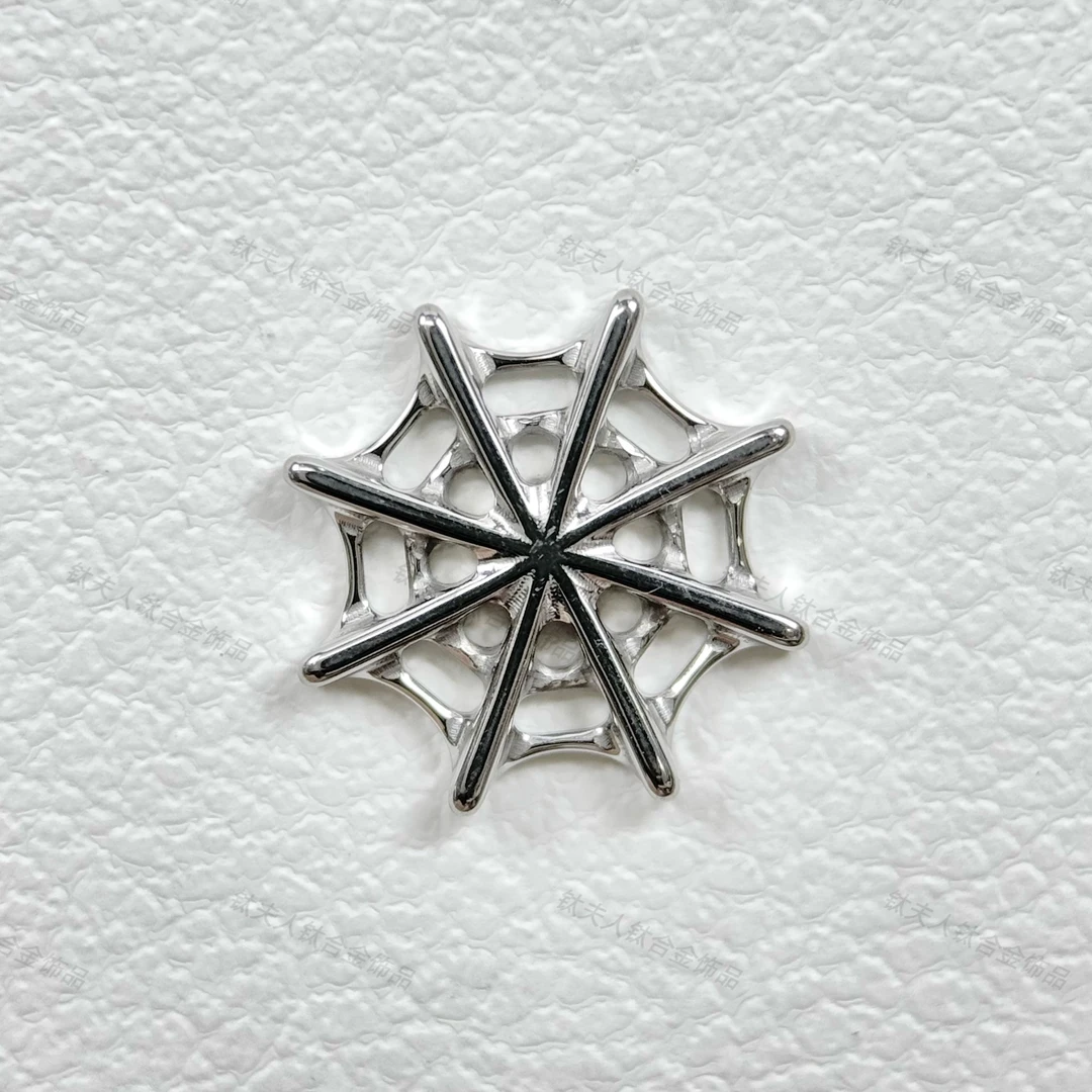 钛合金耳饰 镂空蜘蛛网 F136钛合金耳饰 0.9牙口 饰品头