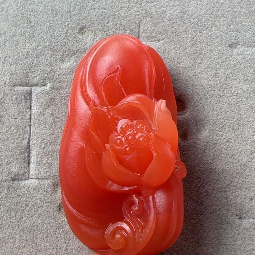 南红玛瑙未镶嵌随型吊坠