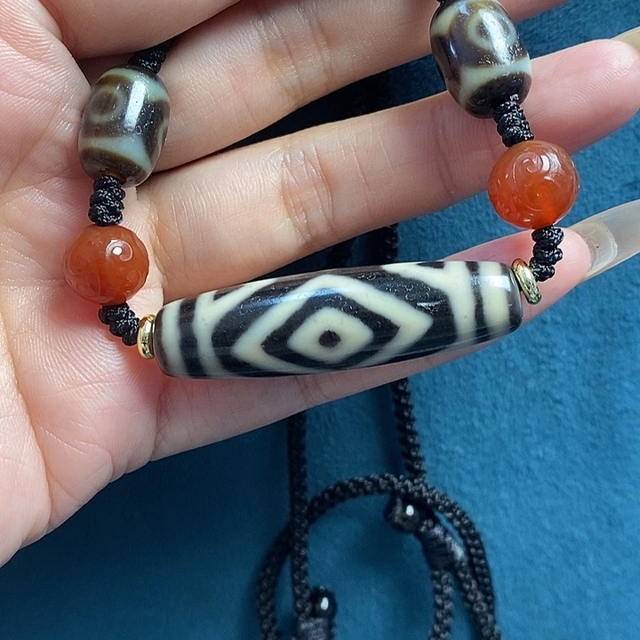 玛瑙/玉髓颈饰合金