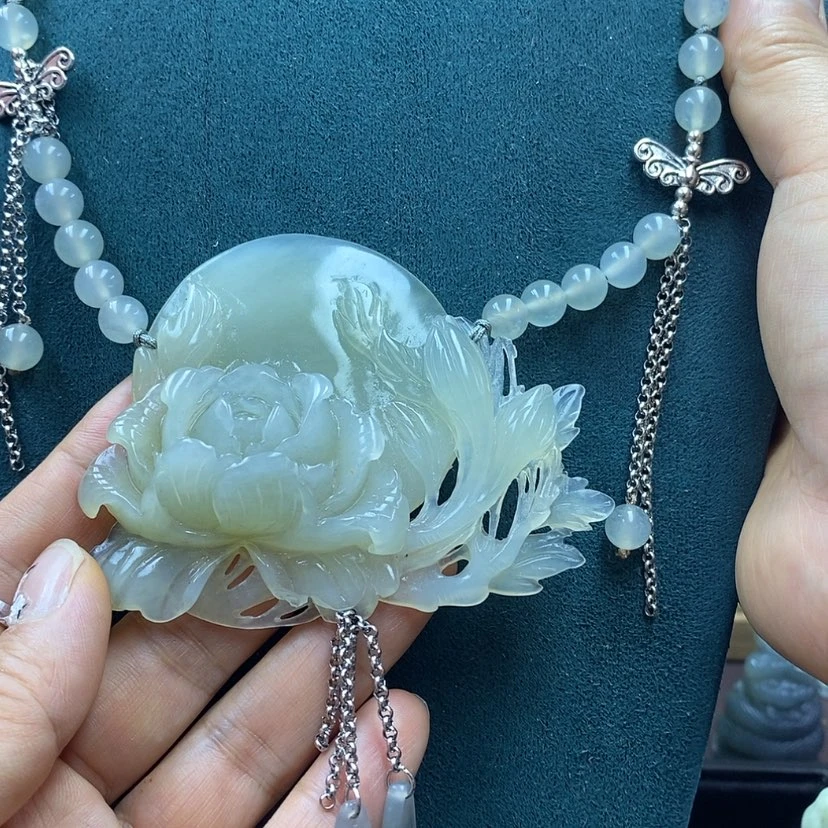 【闪购商品】蛇纹石玉未镶嵌吊坠