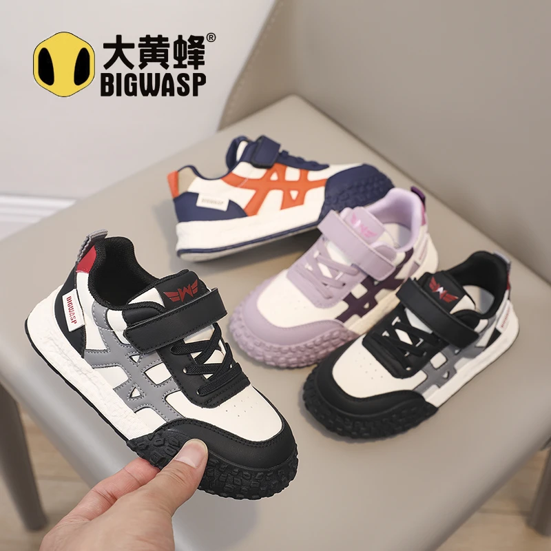 大黄蜂童鞋秋季新款儿童低帮皮面板鞋校园运动鞋中大童休闲鞋潮
