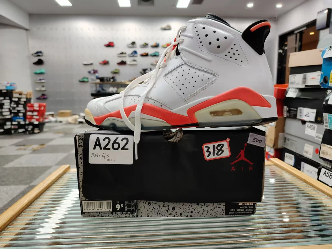 Nike  aj6红外线  43码 全新原盒  11月24 guai  A262
