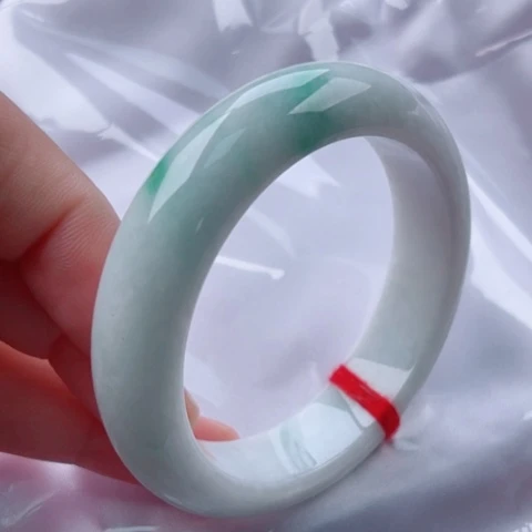 翡翠手镯未镶嵌正53.5 无纹裂48小时鉴赏期