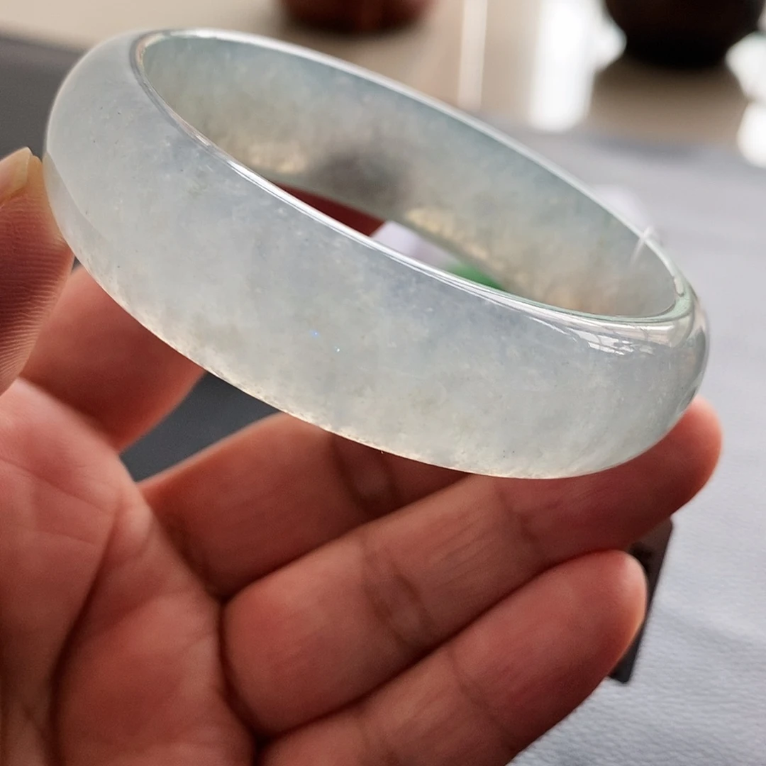 翡翠手镯未镶嵌天然翡翠手镯