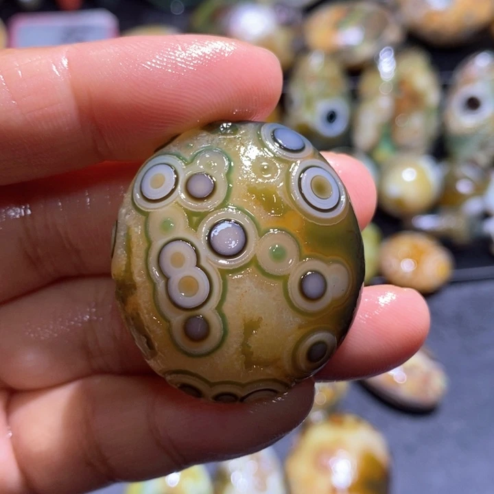 玛瑙/玉髓未镶嵌珠宝半成品24