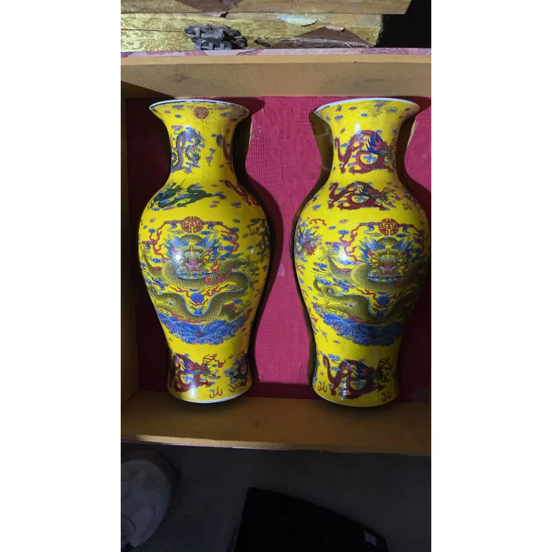 精品摆件一对龙瓶