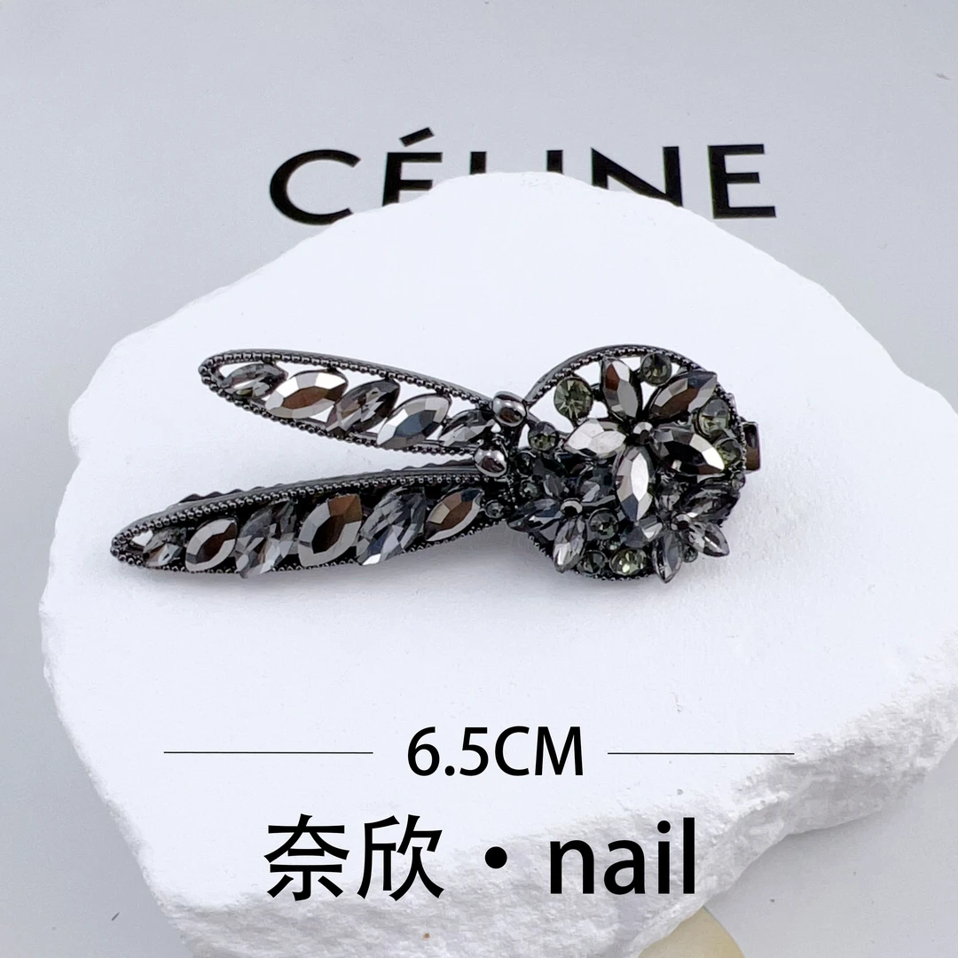 【奈欣·NAIL】设计师系列7104五瓣花兔兔鸭嘴夹时尚百搭