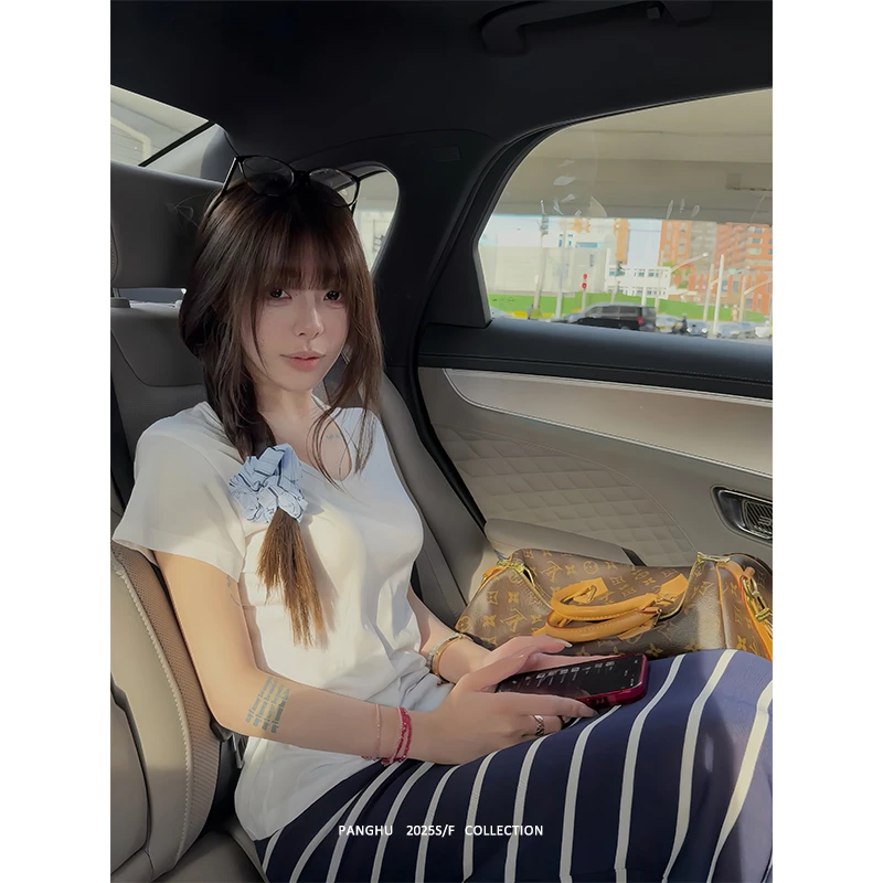 Panghu2025SS【素颜秘籍】软糯慵懒风简约白色短袖T恤V领修身上衣女