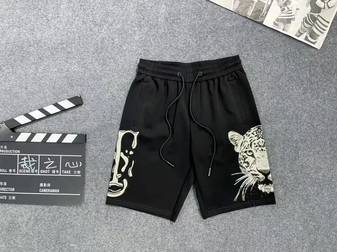 12073新款男士轻奢潮牌满钻豹头烫钻短裤潮流休闲百搭经典重工