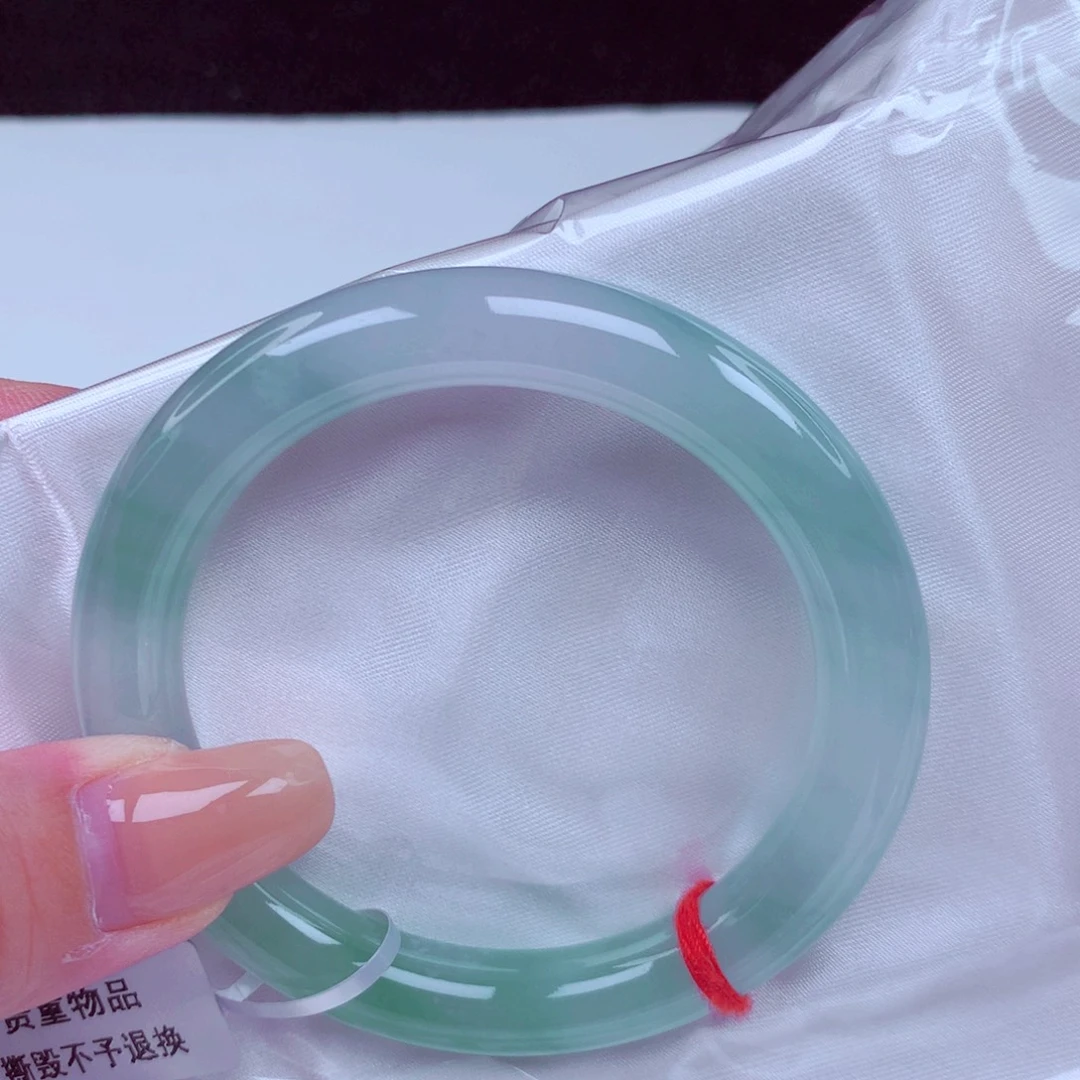 翡翠未镶嵌手镯手镯