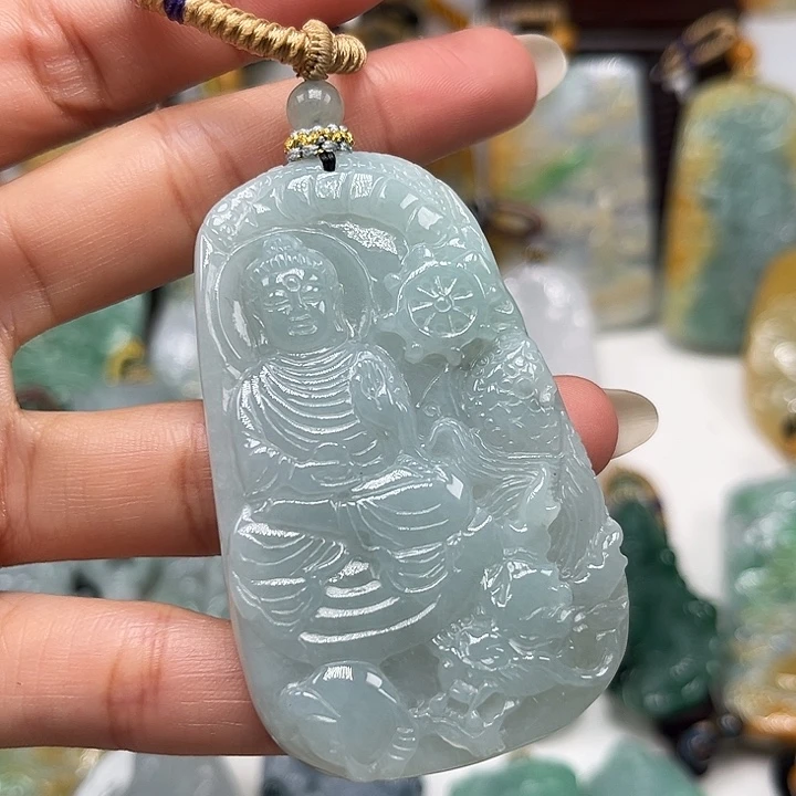 翡翠未镶嵌颈饰阿弥陀佛