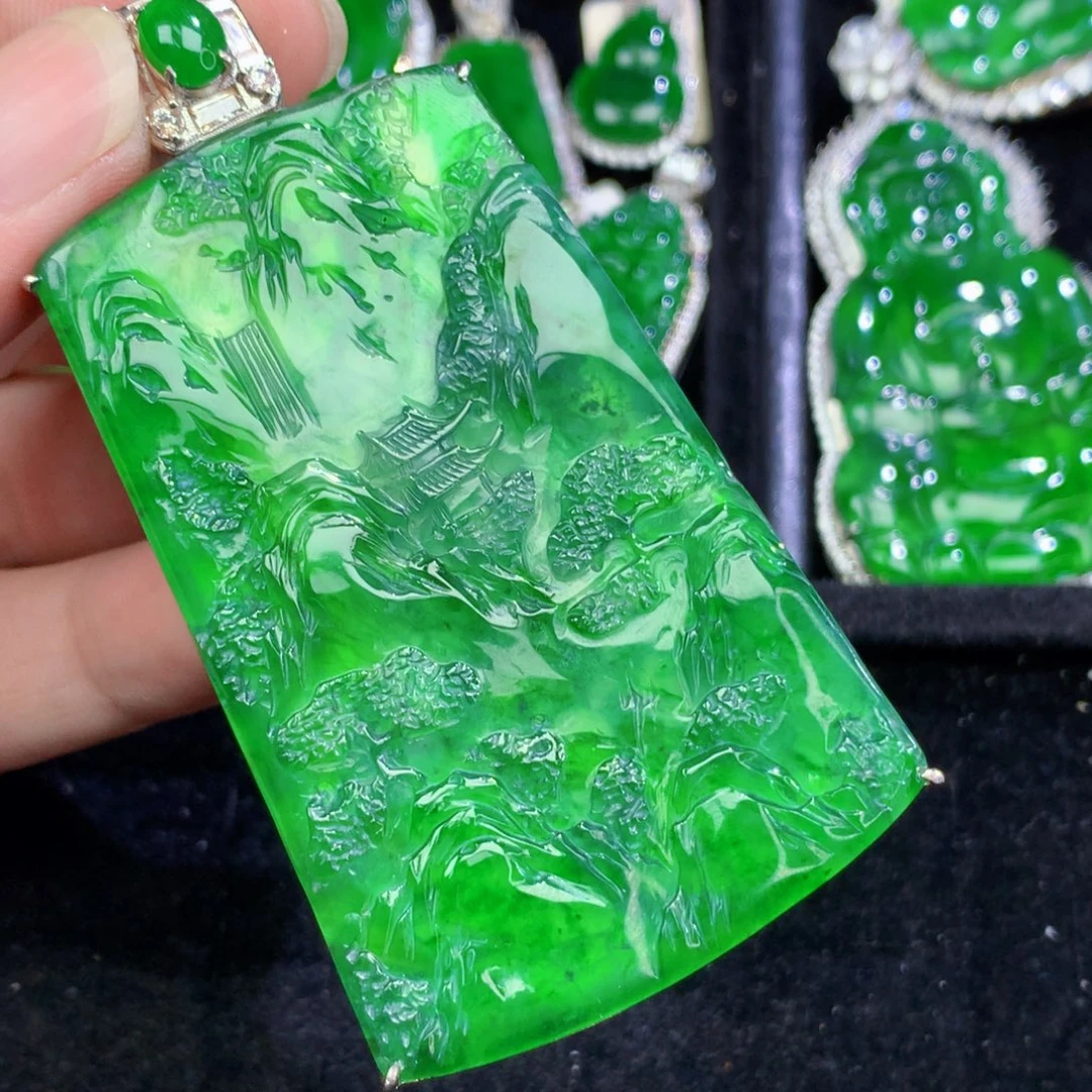 翡翠未镶嵌颈饰翡翠