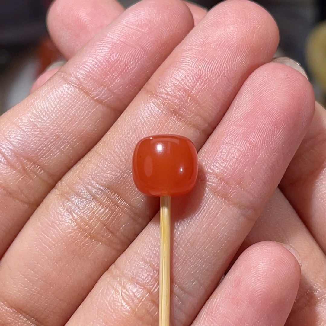 南红玛瑙老型珠9.8x9mm未镶嵌你***啊
