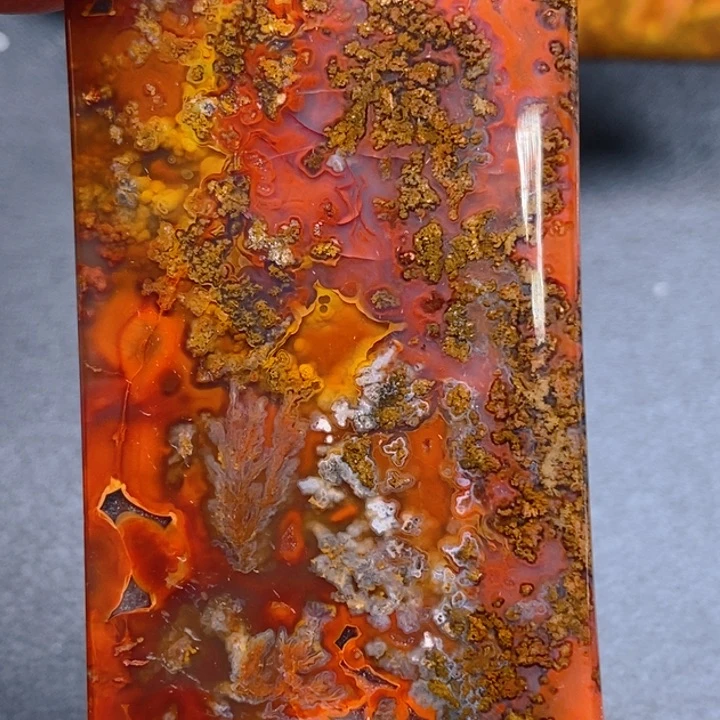 玛瑙/玉髓颈饰未镶嵌猎***队