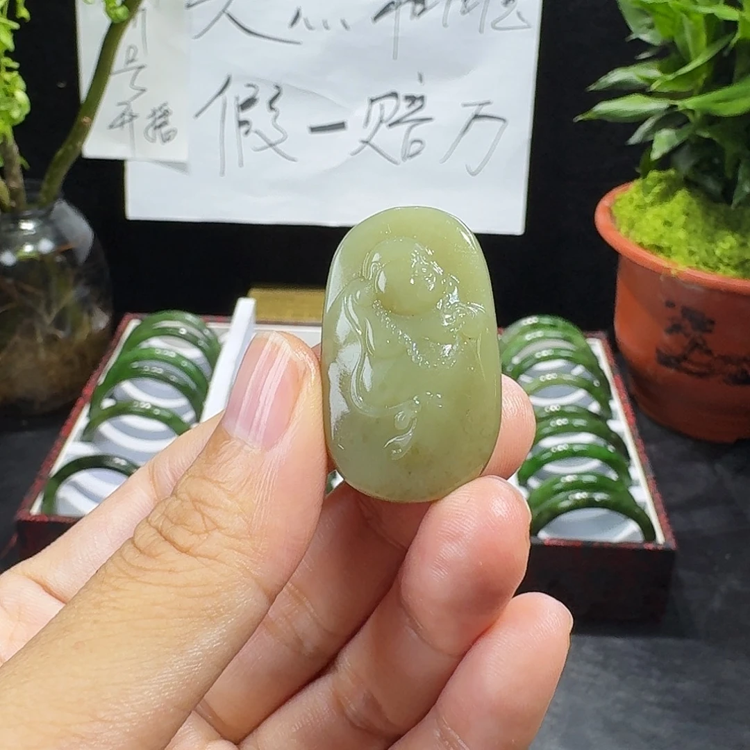 和田玉未镶嵌颈饰