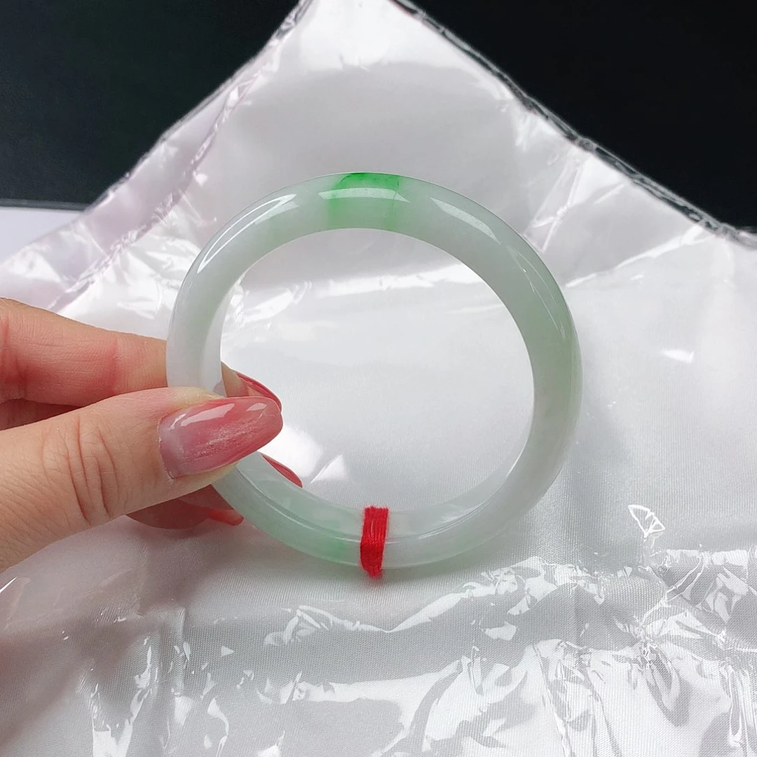 翡翠手镯未镶嵌翡翠359