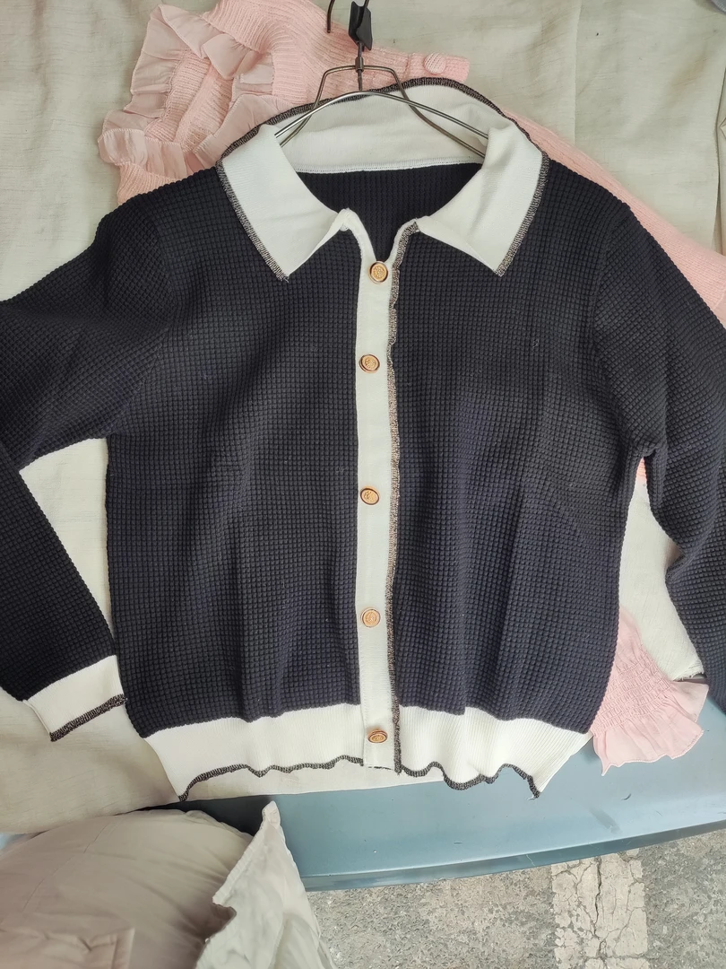 叫号去拍，拼色条纹秋季上衣小香风常规休闲毛针织衫