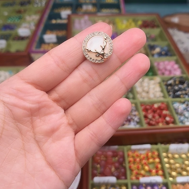 珐琅非遗传承手工圆珠扣