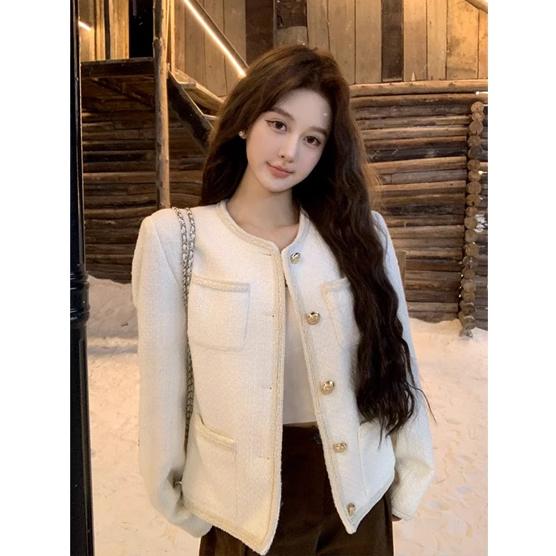 白色粗花呢小香风小个子外套女短款2025秋季新款垂感西服名媛上衣