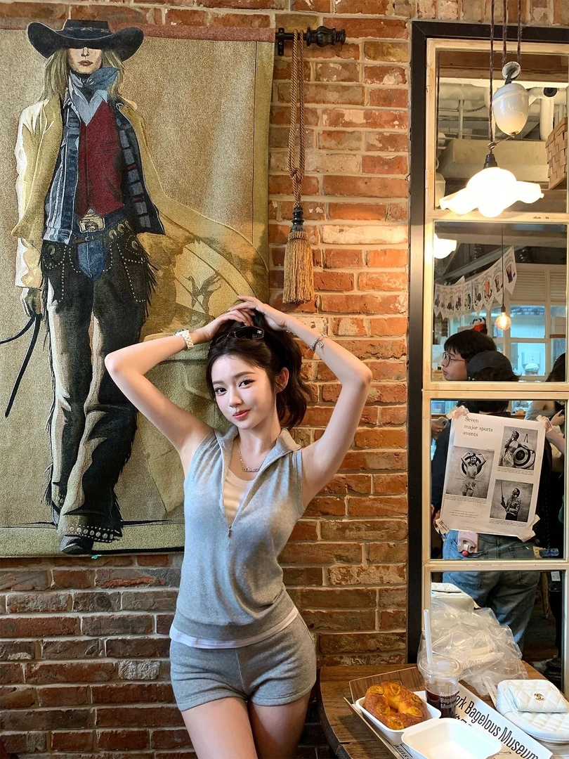 美式纯欲休闲假两件上+辣妹短裤 6575#