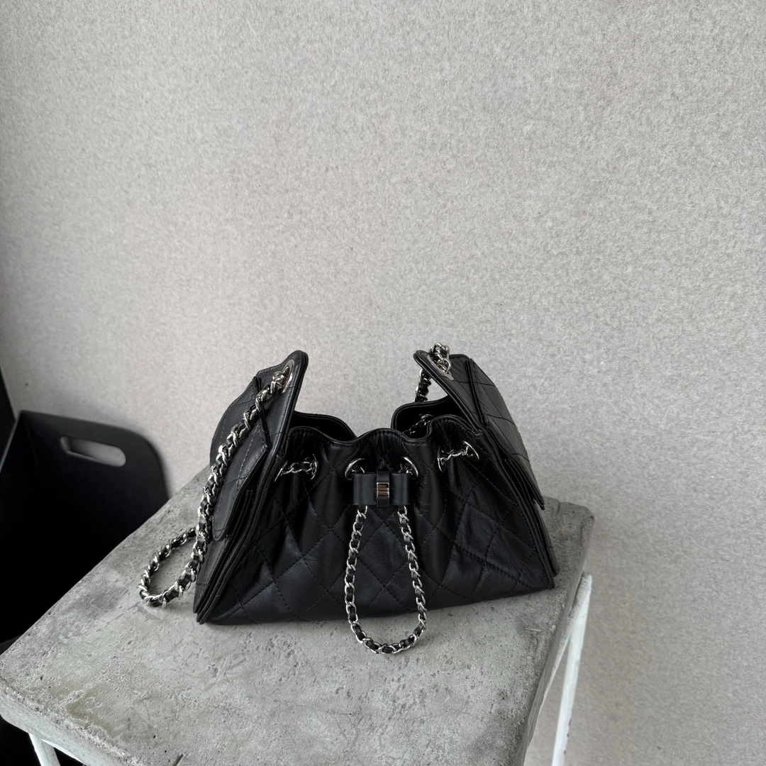 头层磨砂牛皮小香风菱格链条嬉皮包单肩托特包