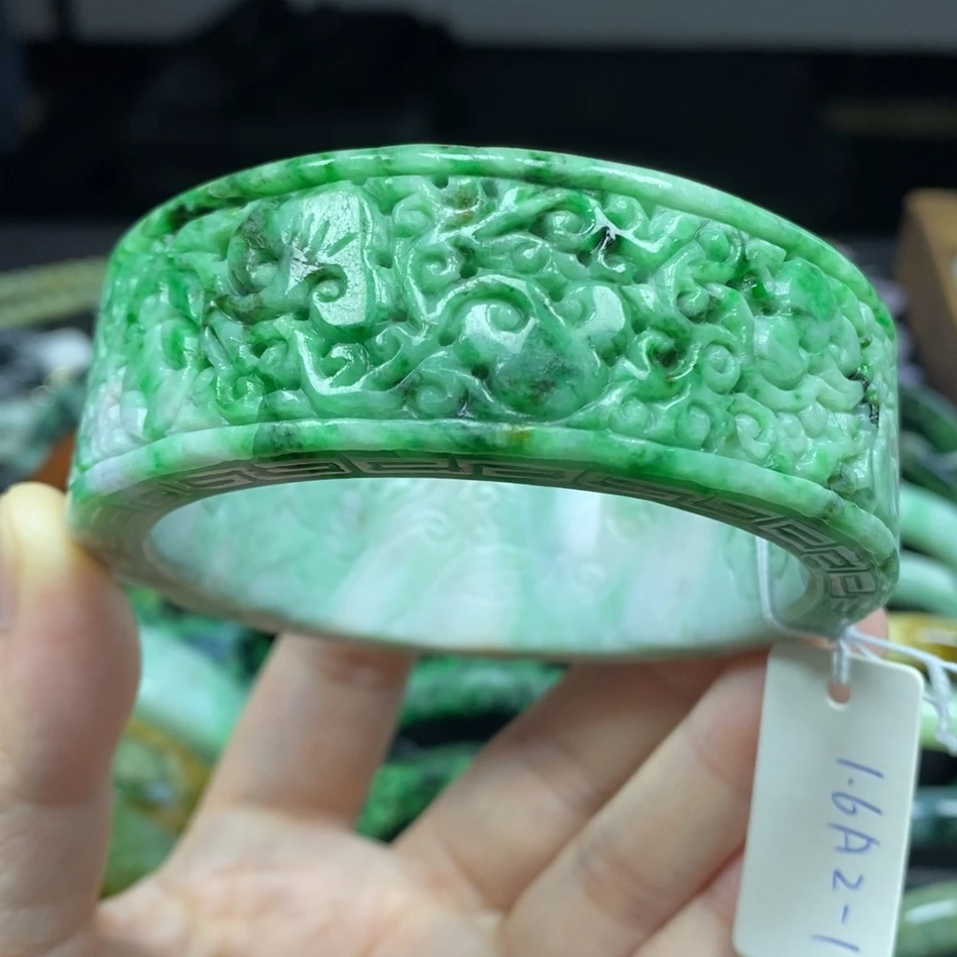 翡翠颈饰未镶嵌62.6圈口5号