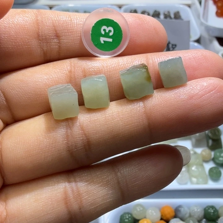 未镶嵌和田玉珠宝半成品