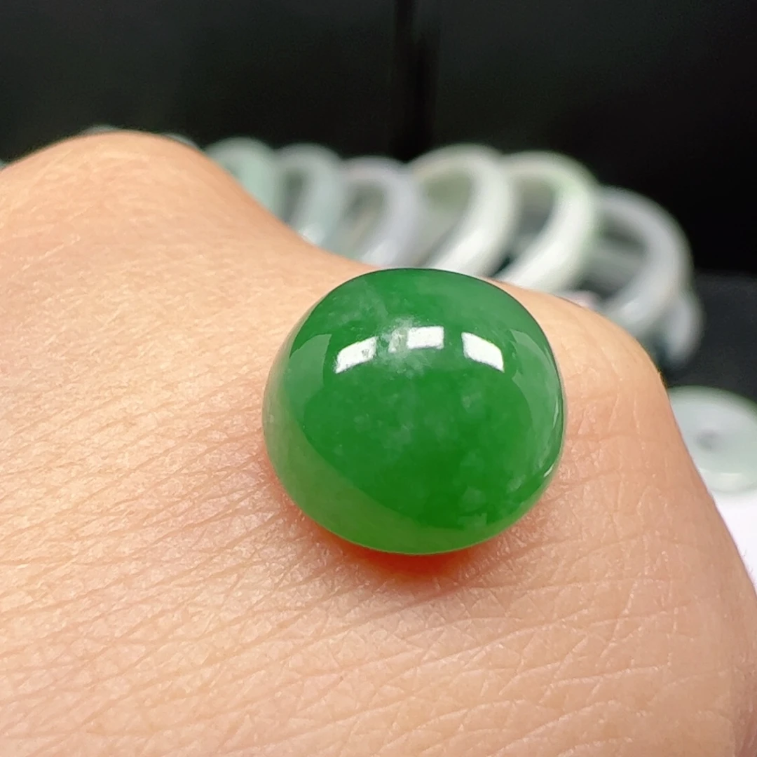 翡翠未镶嵌颈饰蛋面