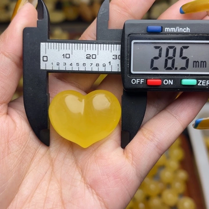 蜜蜡未镶嵌珠宝奇石165-天然蜜蜡新蜡原矿满蜡桃心吊坠微微瑕