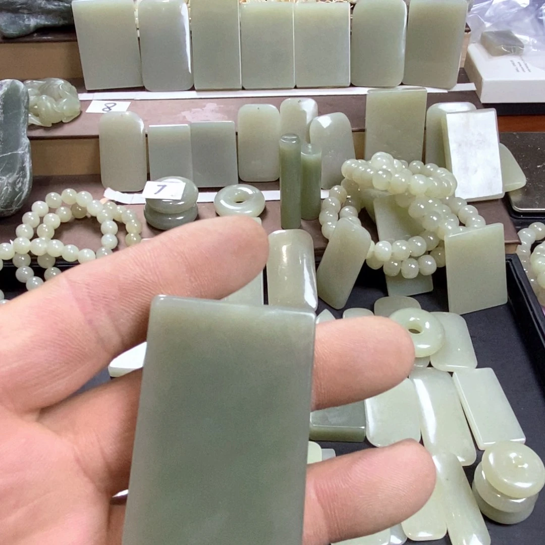 颈饰未镶嵌和田玉海**韵019