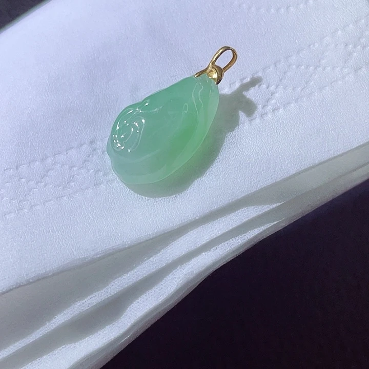 翡翠颈饰18K金镶嵌翡翠