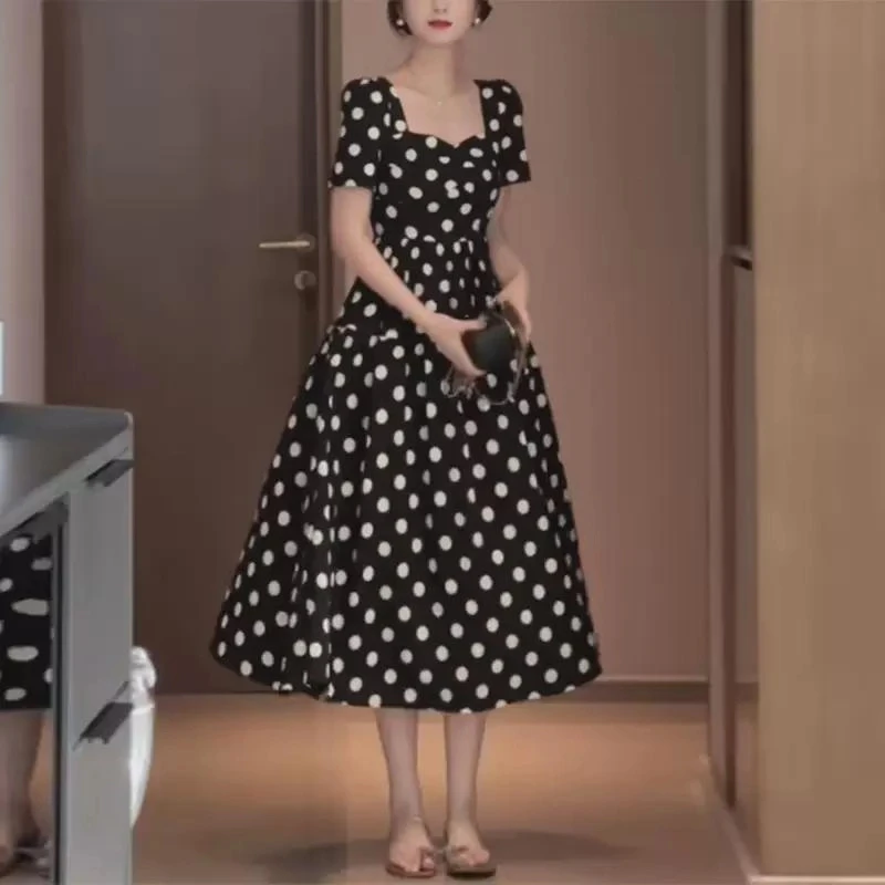 高级方领波点连衣裙女夏季2025新款法式气质圆点雪纺短袖裙子