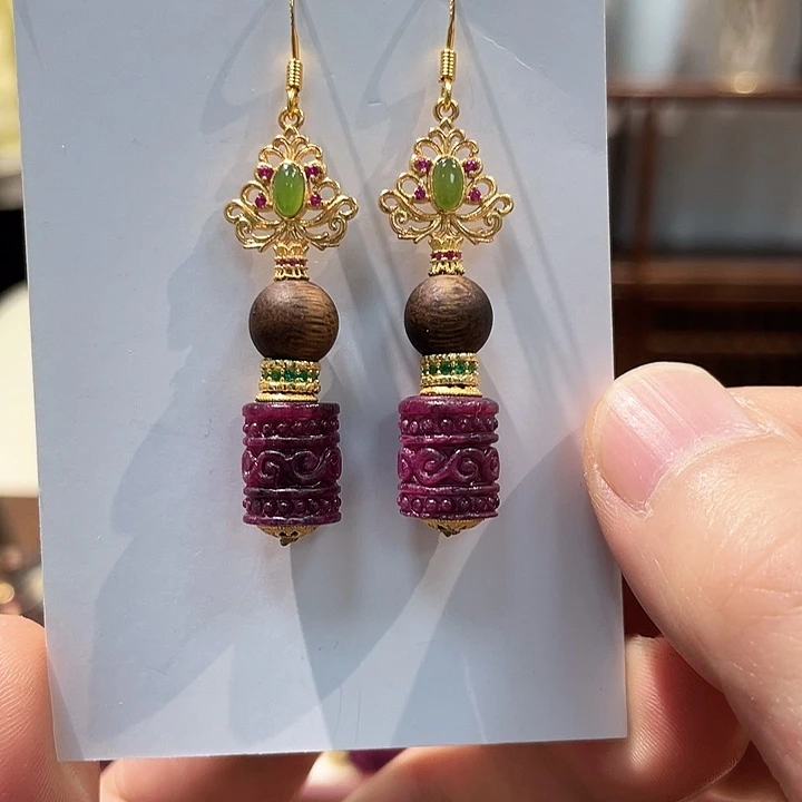 锦纶非金属红宝耳坠