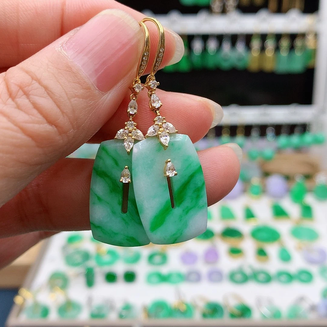 翡翠耳饰18K金镶嵌的