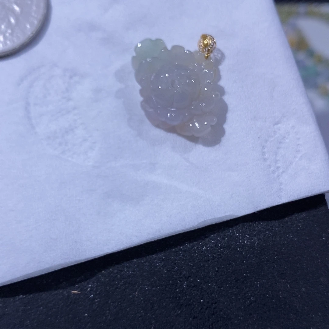 翡翠吊坠(不含链)18K金镶嵌