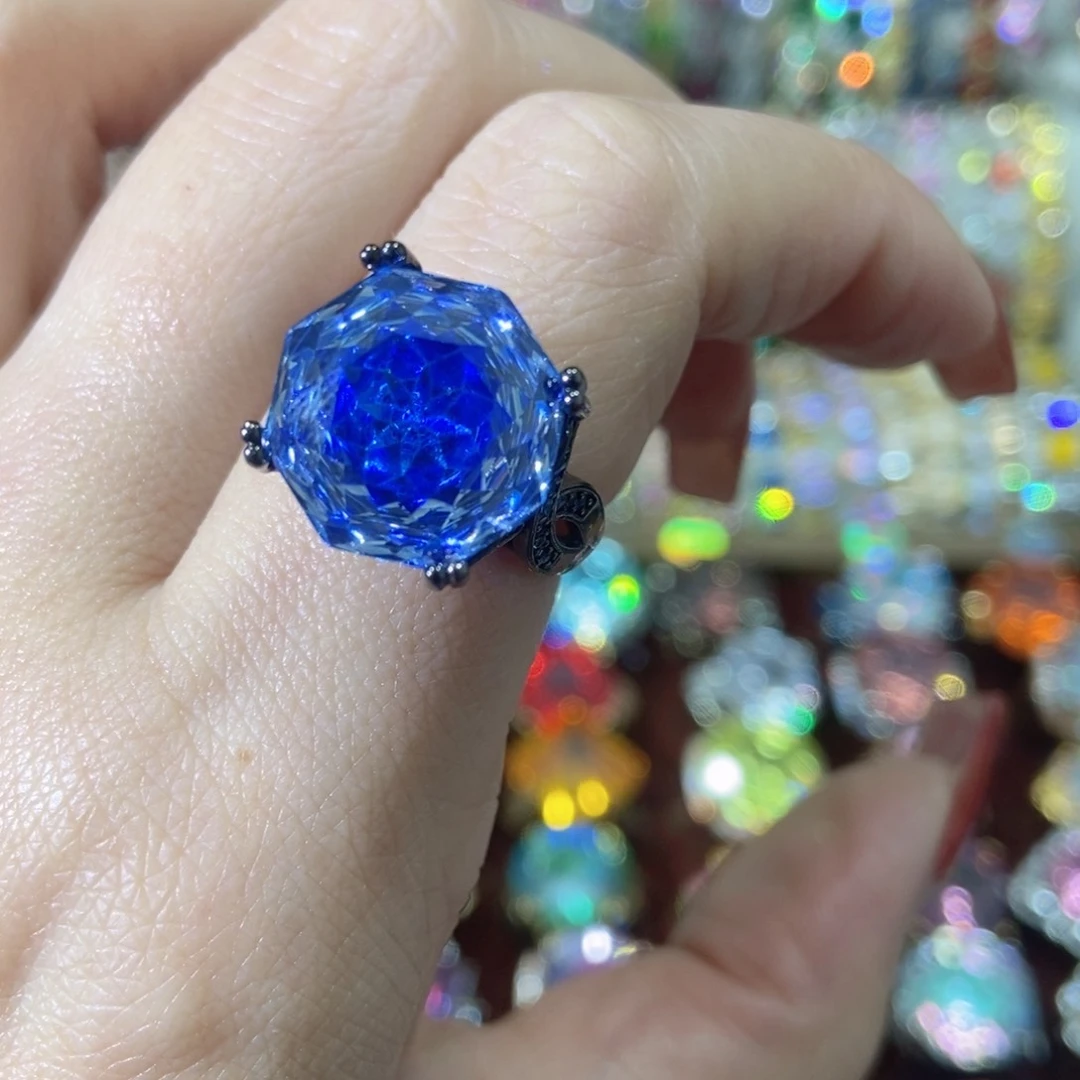 66锆石（处理）戒指