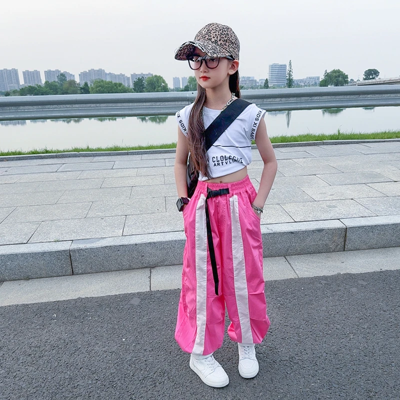 女童拼色工装裤2025新款儿童女孩嘻哈字母背心宽松街舞束脚裤套装