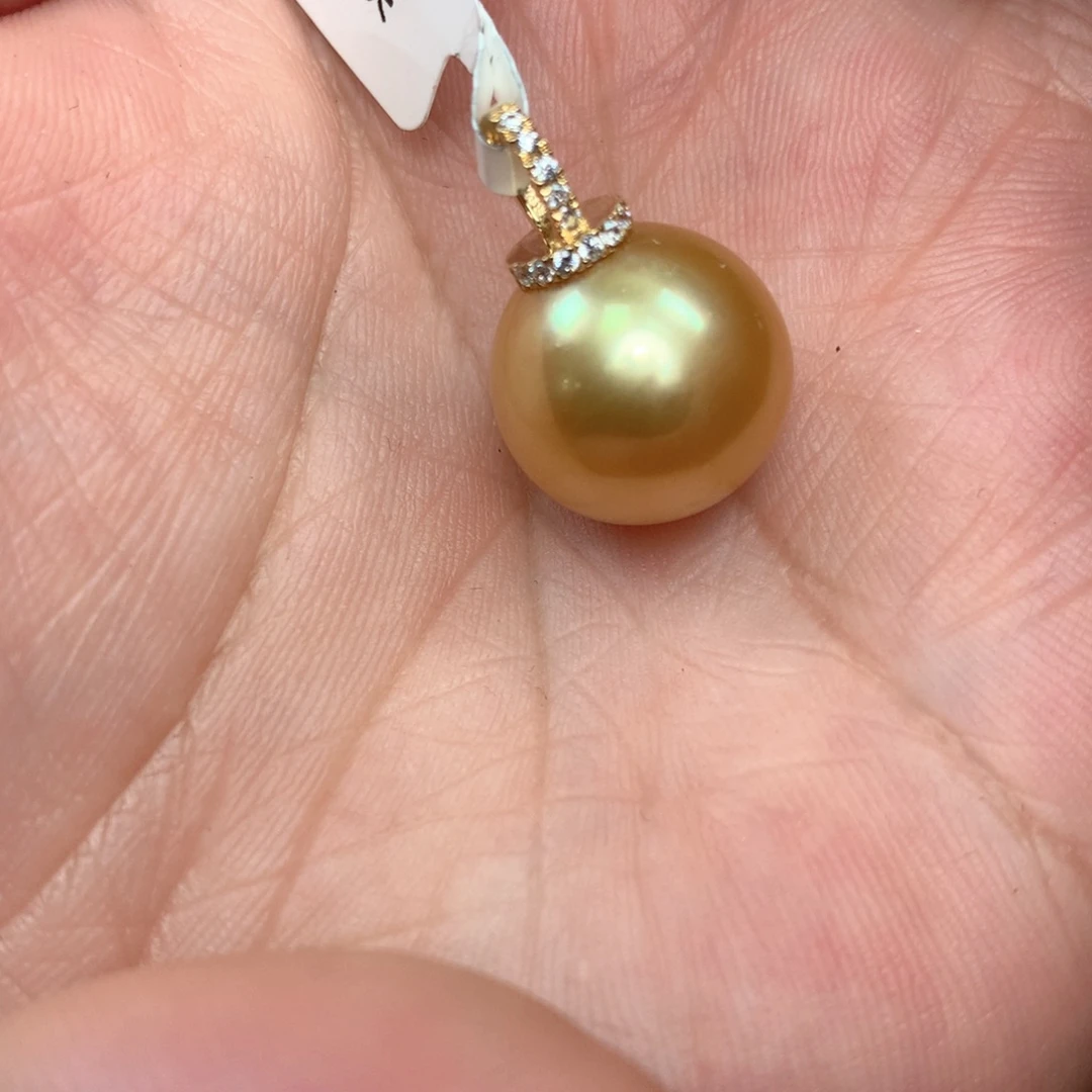 海水珍珠颈饰18K金镶嵌