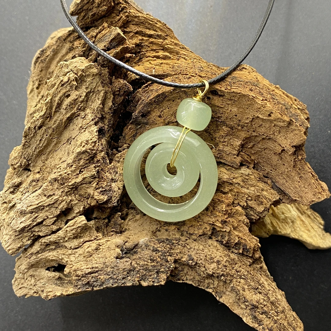 东陵玉环环相扣吊坠项饰项链手工气质石英岩玉双环吊坠XL-8801