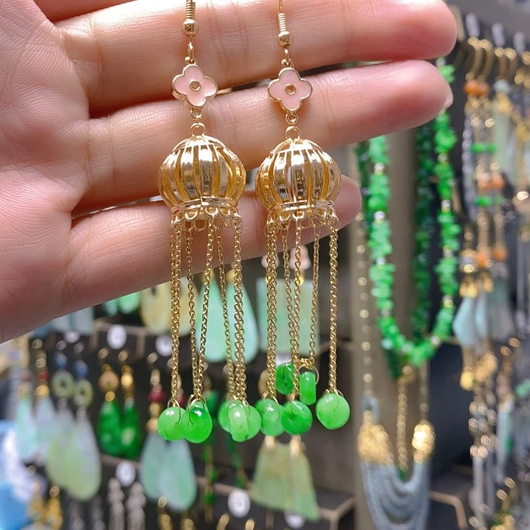 未镶嵌翡翠耳饰翡翠