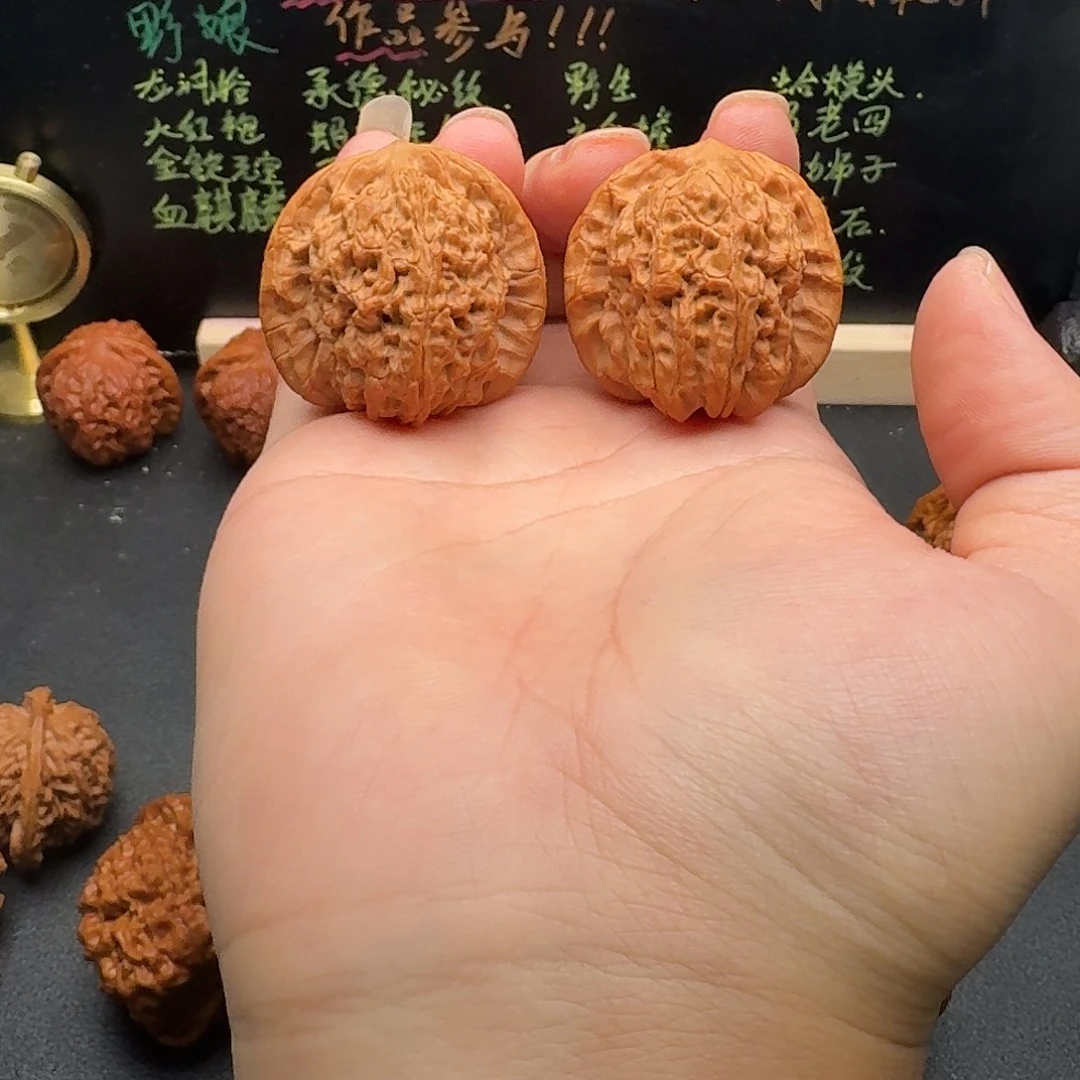 M***u37马老四文玩核桃