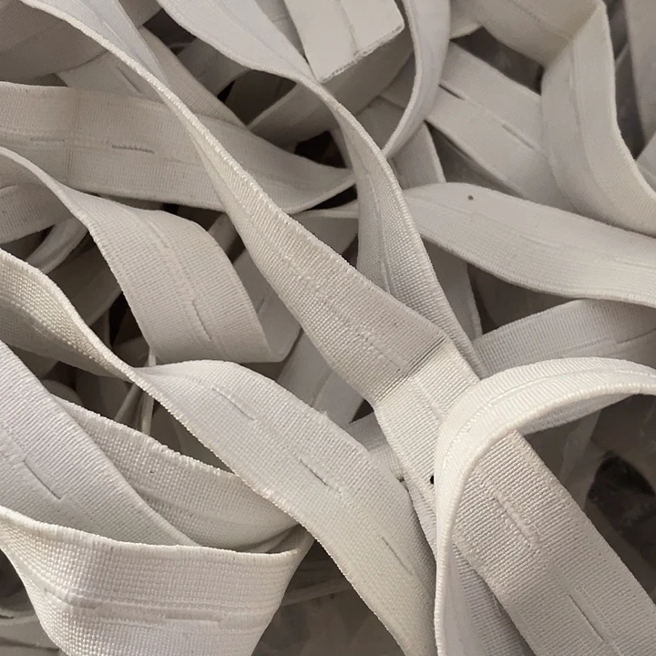 白色扣眼松紧、2厘米宽、发20米